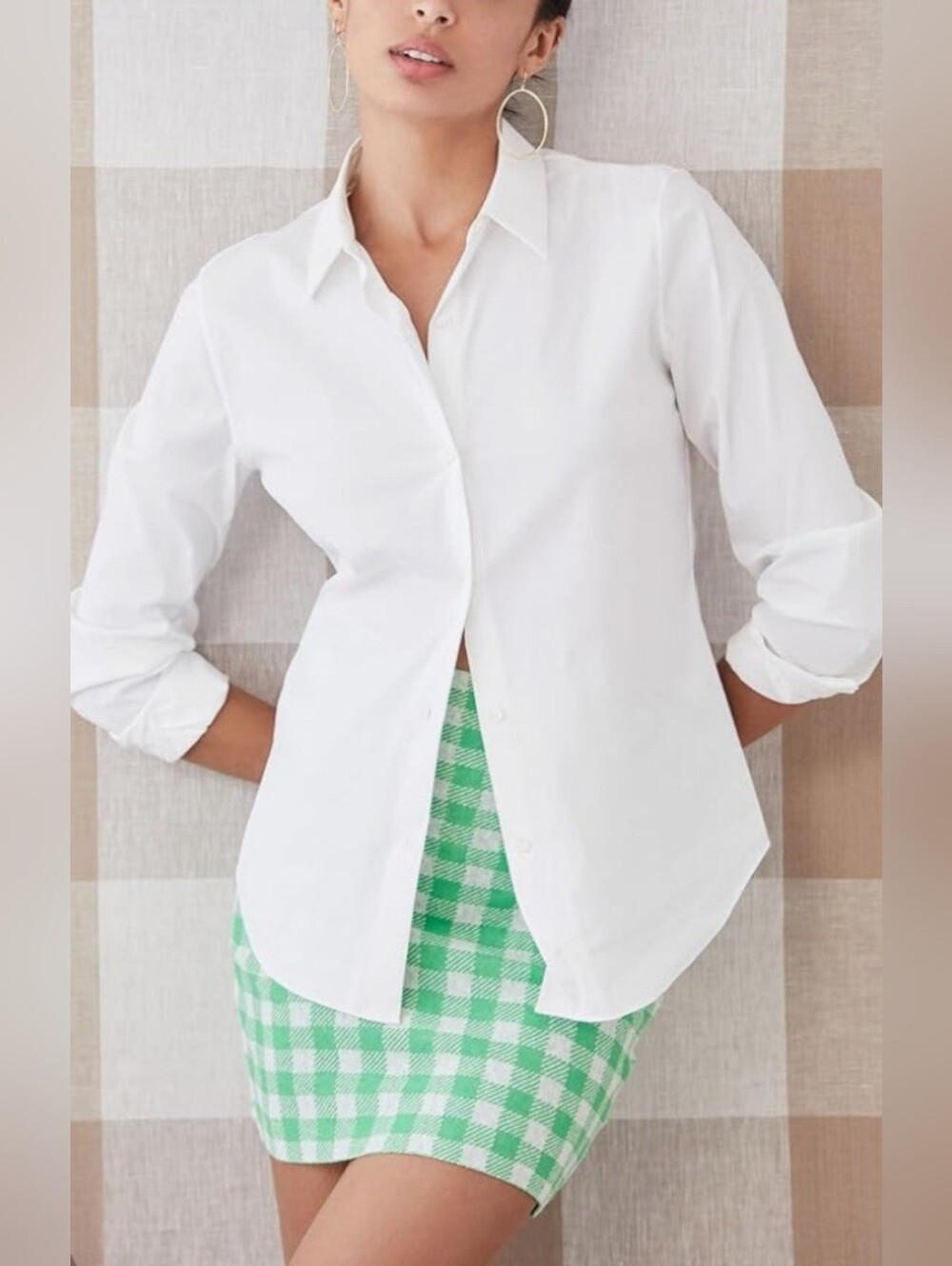 IZOD Women’s Classic White Button-Down Shirt ~ Size Medium